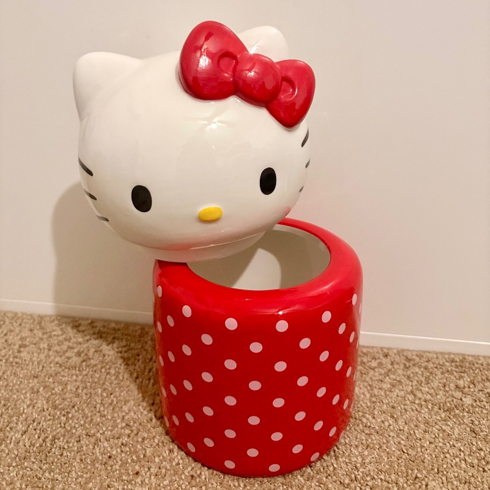 Hello Kitty Jar